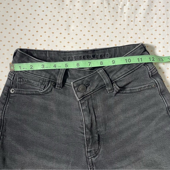 American Eagle A-Symmetrical Jean Short Size000 - Picture 5 of 5